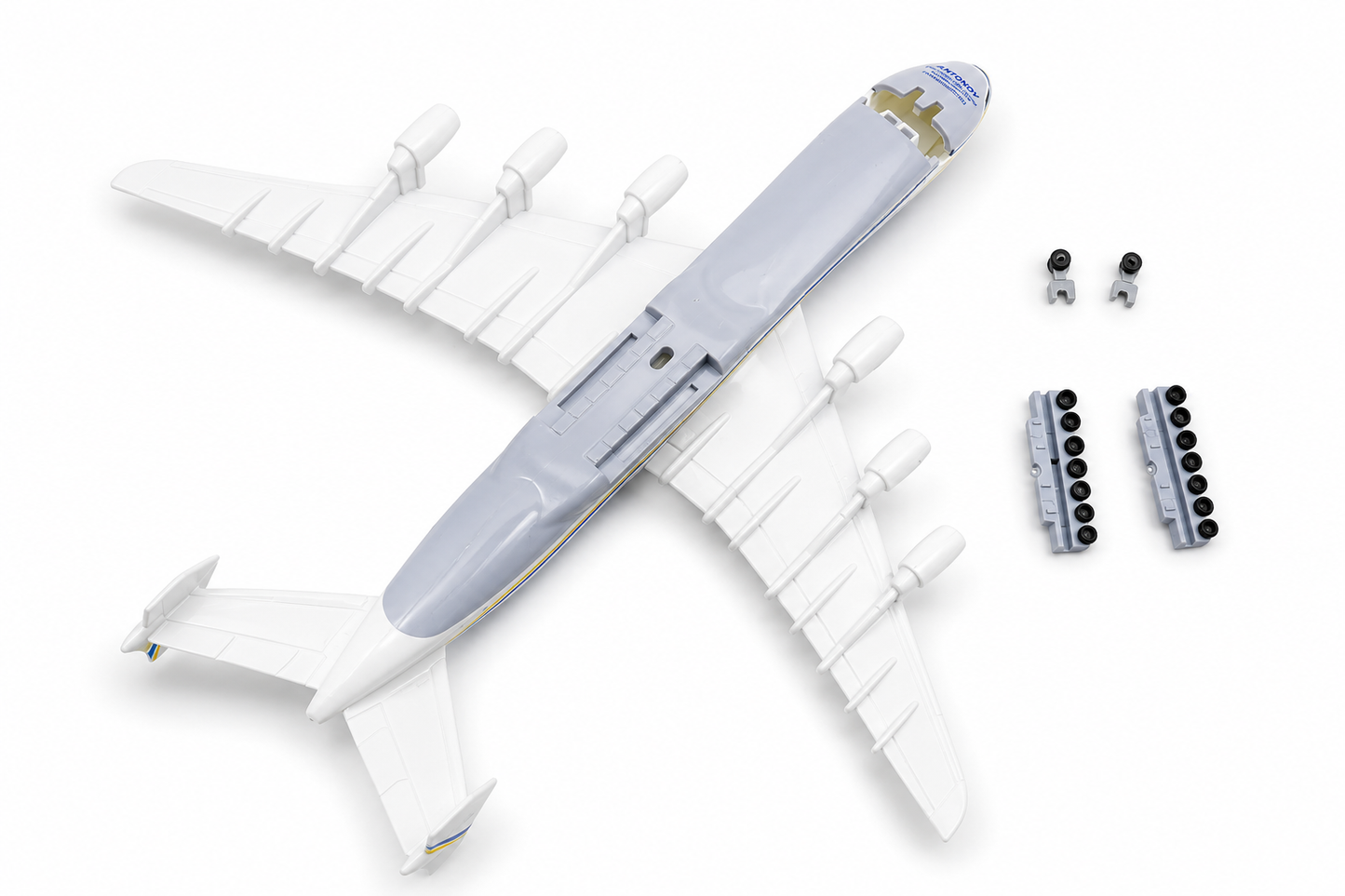 1:400 SCALE - ANTONOV AN-225