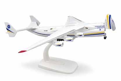 1:400 SCALE - ANTONOV AN-225